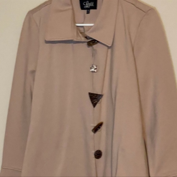 Luii cream colored coat different buttons rayon spandex blend woman’s size M - Picture 2 of 8